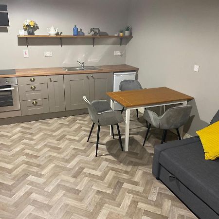 The Corner Apartment كارلو المظهر الخارجي الصورة