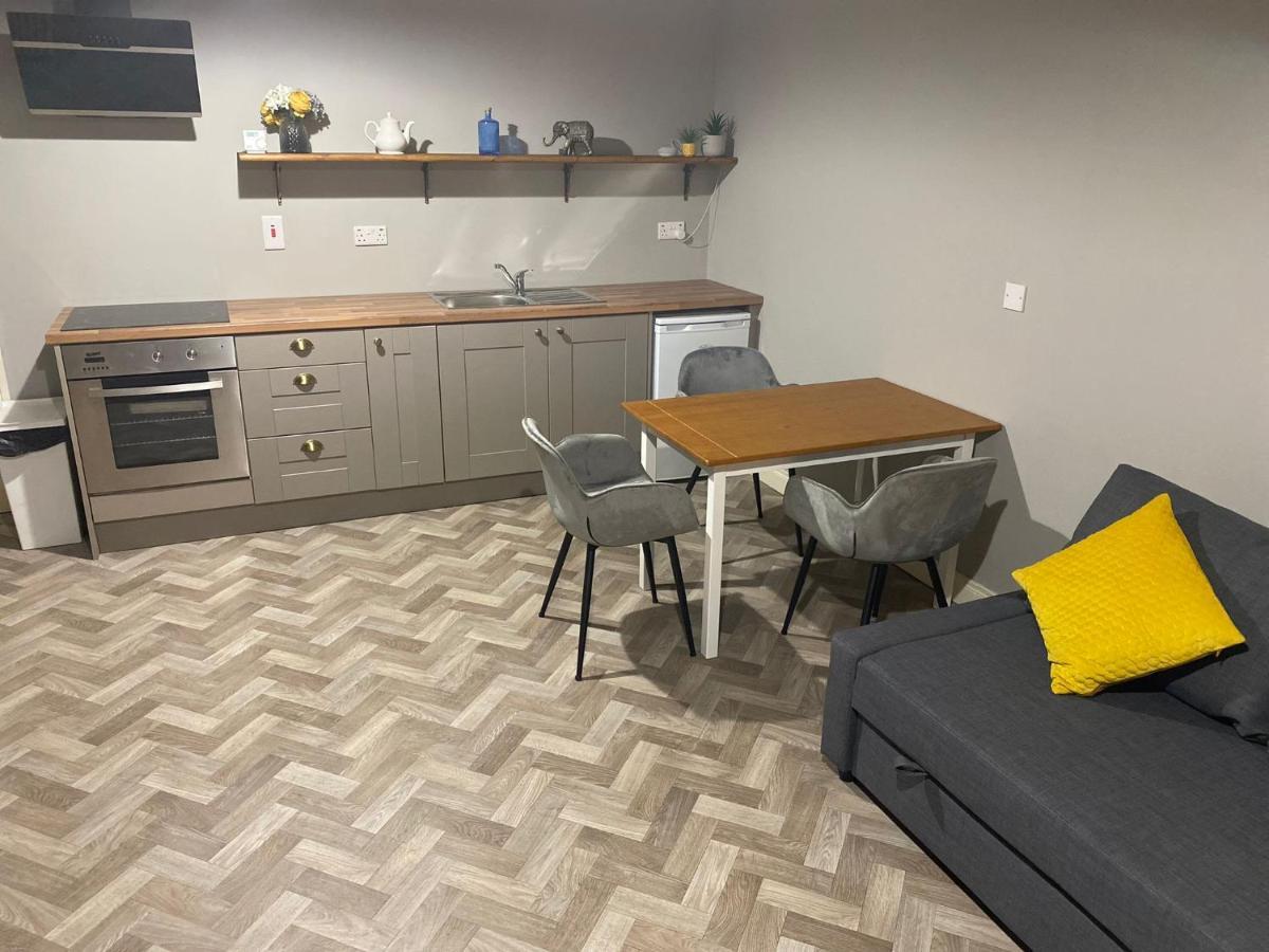 The Corner Apartment كارلو المظهر الخارجي الصورة